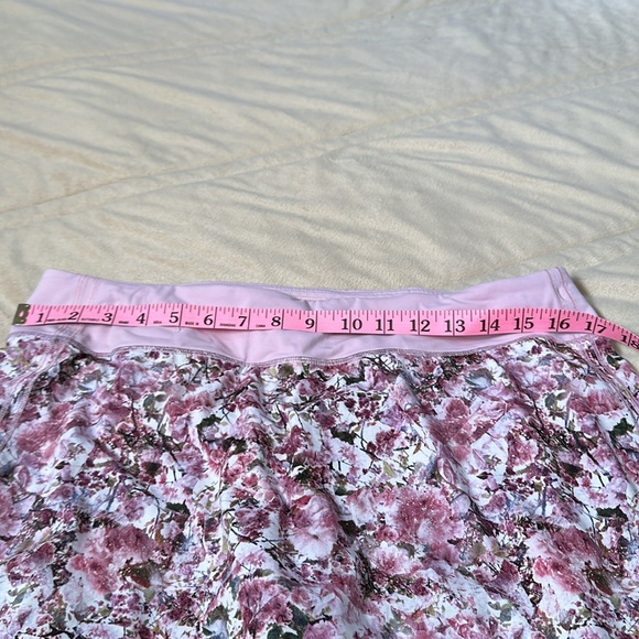 Rare Lululemon skirt / skort - Picture 6 of 10